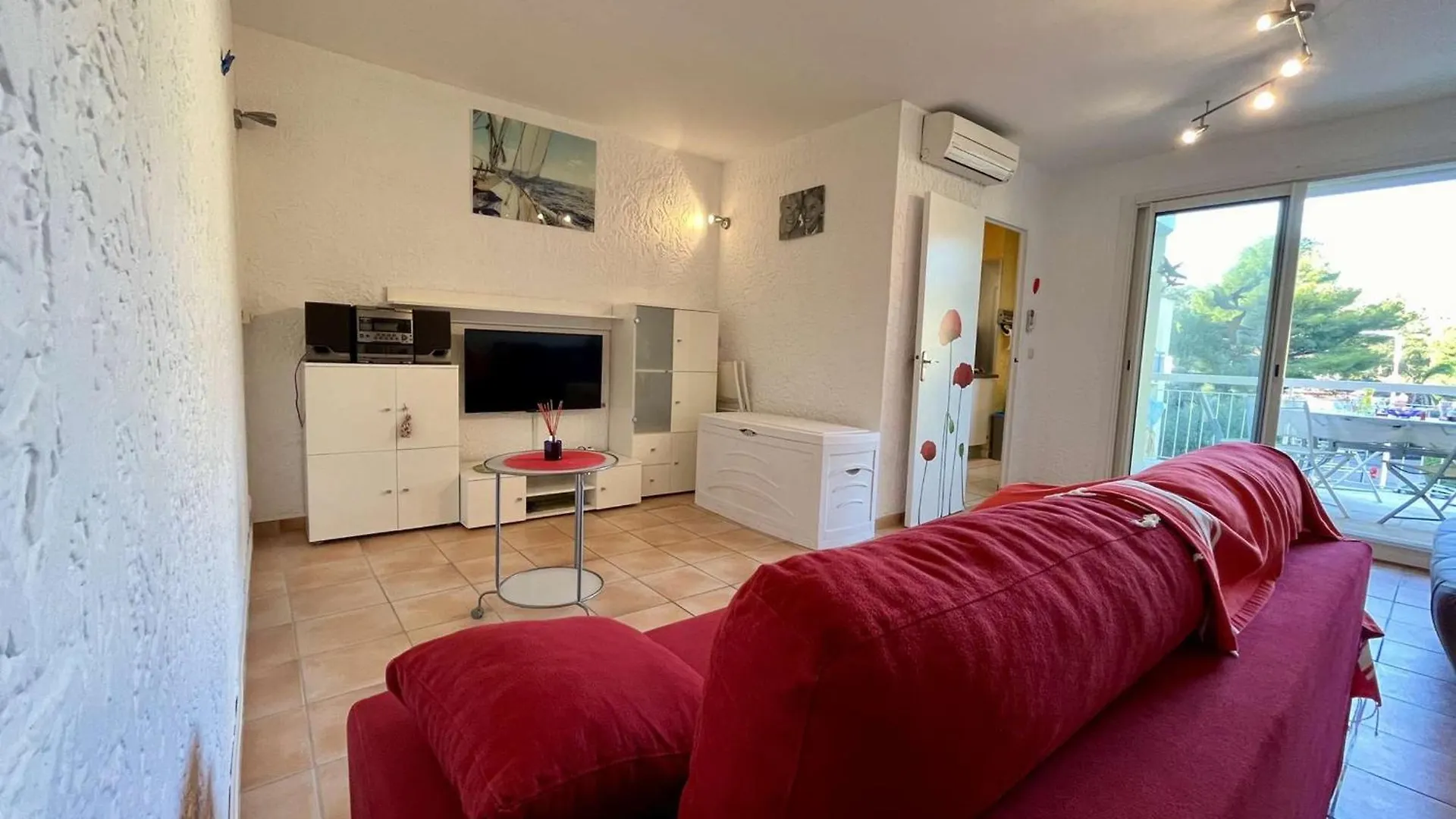 Appartement Climatise A Cavalaire-Sur-Mer, 2 Pieces, Parking Prive, Proche Plages Et Commerces - Fr-1-226B-181 Cavalaire-sur-Mer