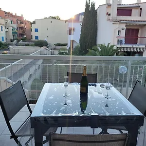 Superbe T2 En Centre Au Calme à Deux Pas Du Marché Appartement